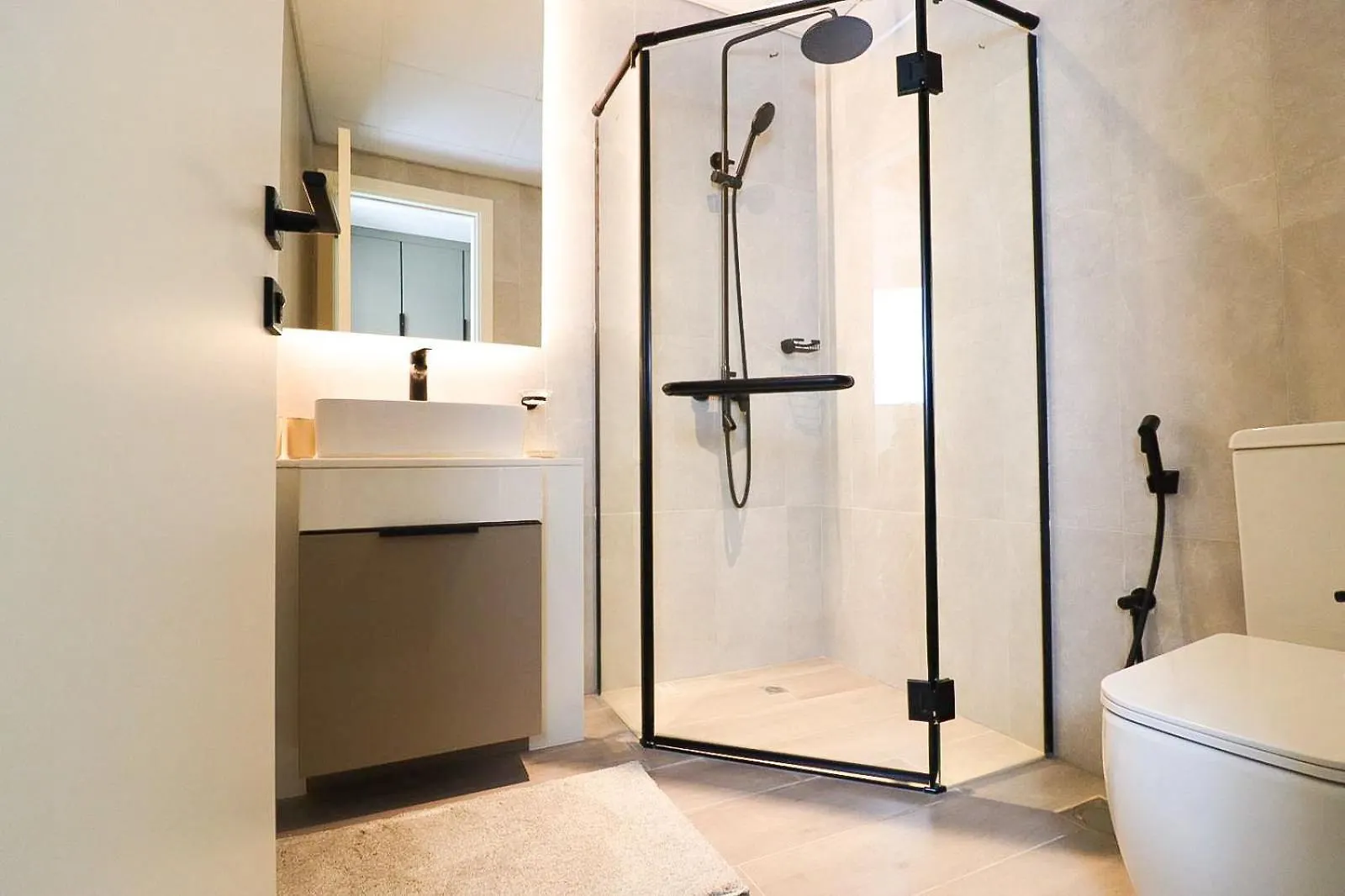 Golden Aura 1 Bedroom Apartment Dubai